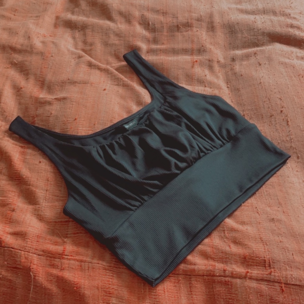 ribbed black crop top with great chest support